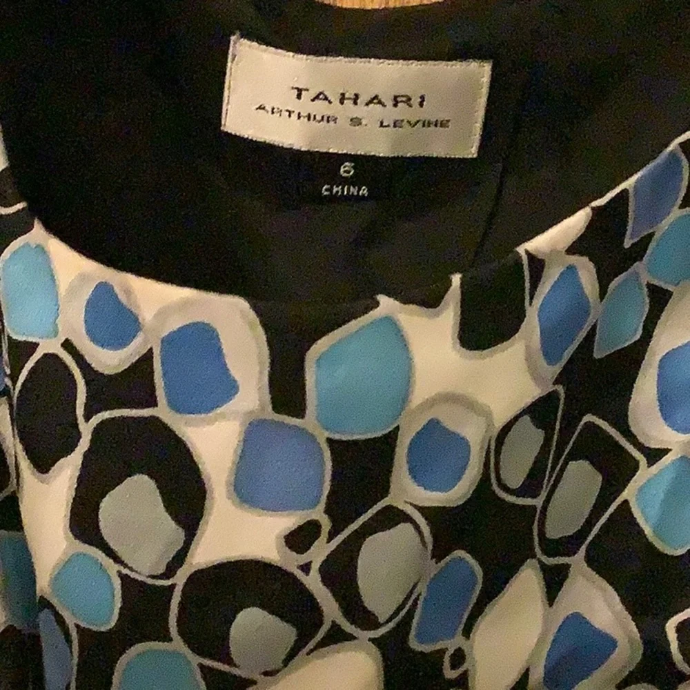 Shell - Picture 2 of 3